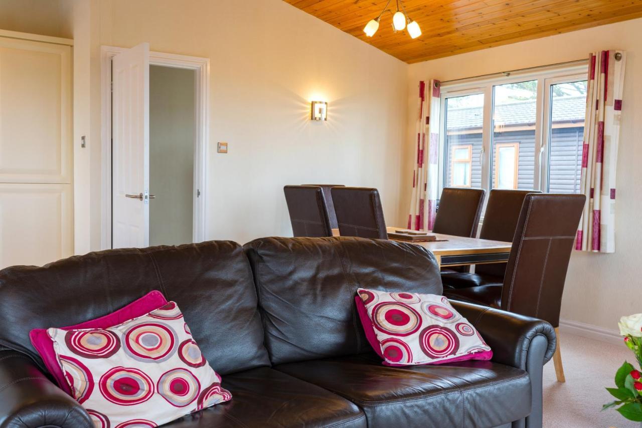Finest Retreats - Whitsand Bay Lodge Торпойнт Екстериор снимка