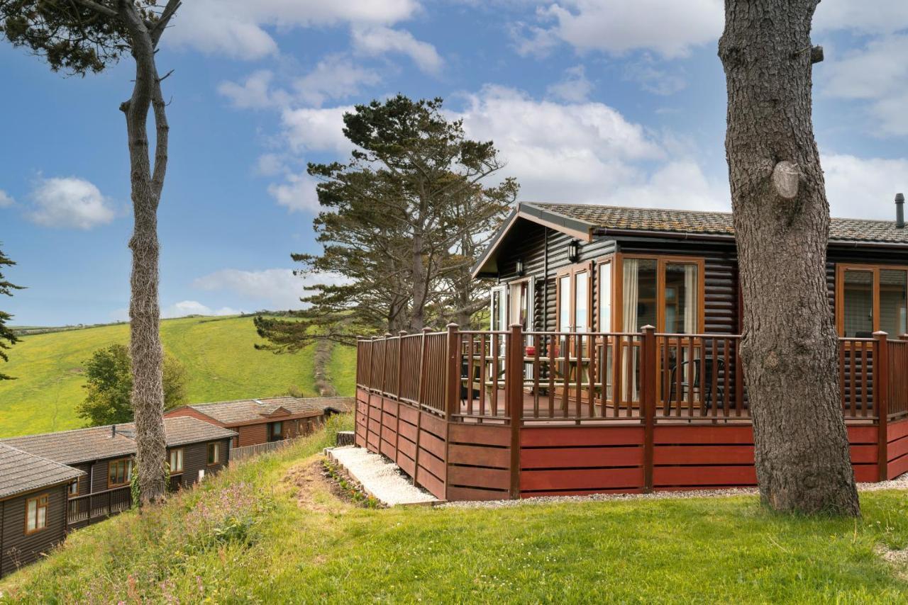 Finest Retreats - Whitsand Bay Lodge Торпойнт Екстериор снимка