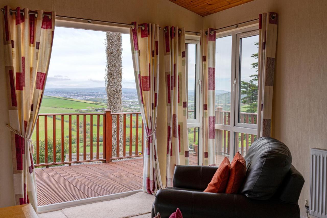 Finest Retreats - Whitsand Bay Lodge Торпойнт Екстериор снимка