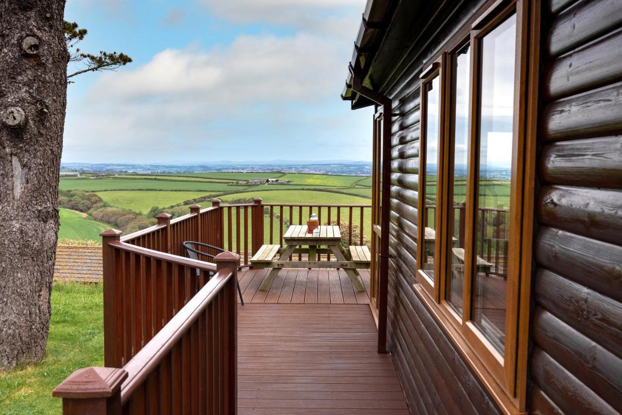 Finest Retreats - Whitsand Bay Lodge Торпойнт Екстериор снимка