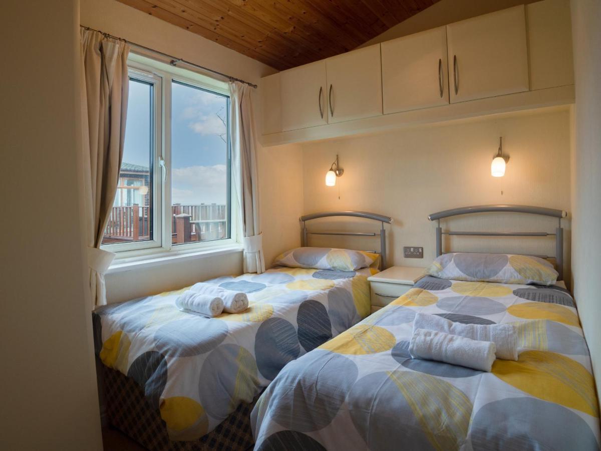 Finest Retreats - Whitsand Bay Lodge Торпойнт Екстериор снимка