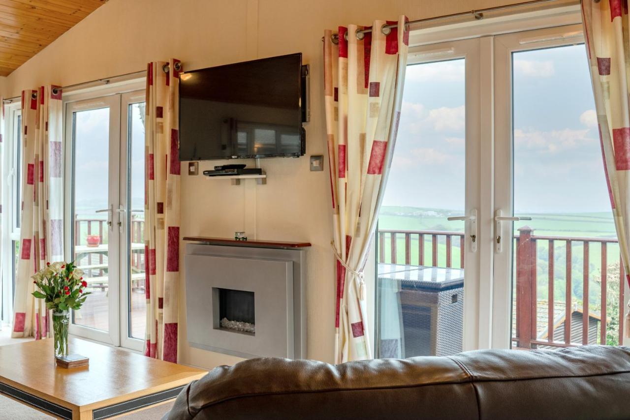 Finest Retreats - Whitsand Bay Lodge Торпойнт Екстериор снимка